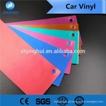 Fabricante da China produz a mudança de cor do carro envolve vinil